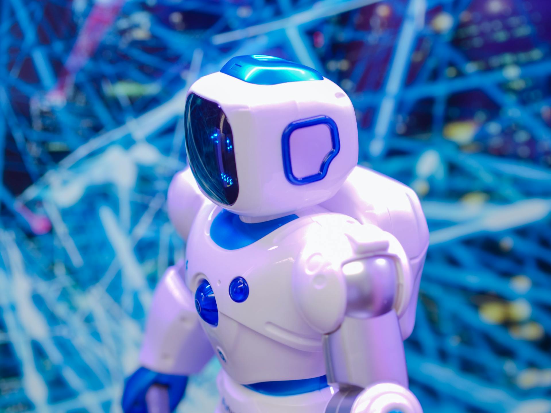 How AI Can Improve Your Financial Management as a Solopreneur